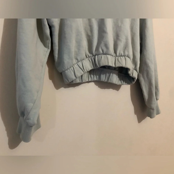 Zara Light greenish blue Crew Neck Sweater. Cropped. - Picture 2 of 3
